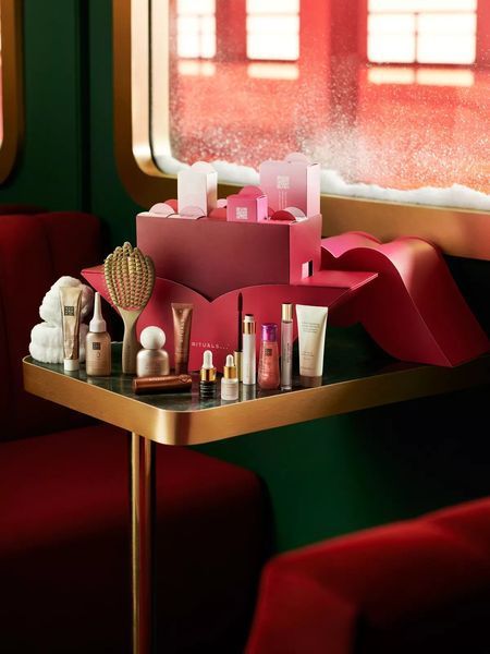 Адвент-календар Rituals The Ritual of Advent Deluxe Beauty Set 2026-2027 1853 фото