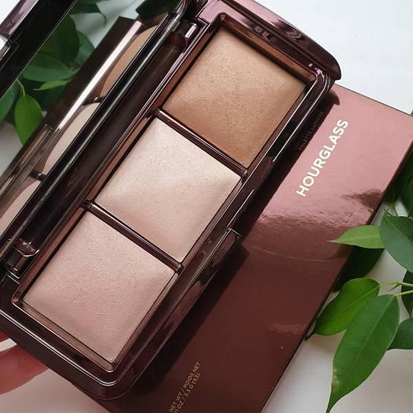 Палітра пудр Hourglass Ambient Lighting Palette  Volume 1, 3*33г. 1064 фото