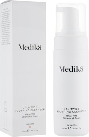 Очищувальна пінка для чутливої шкіри Medik8 Calmwise Soothing Cleanser 150мл. 1147 фото