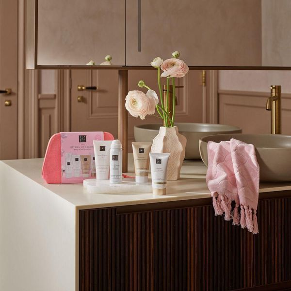 Набір із косметичкою Rituals The Ritual Of Sakura Gift Set 0033 фото